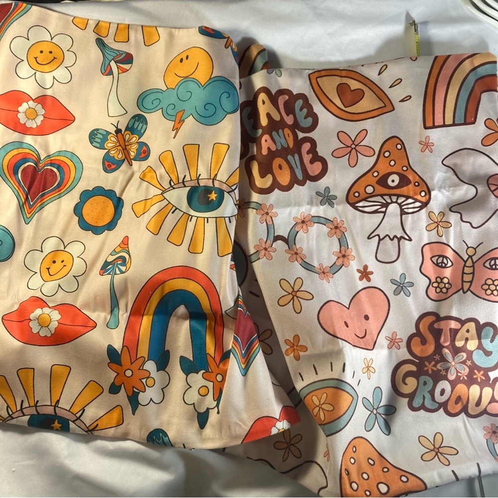 Groovy pillow covers